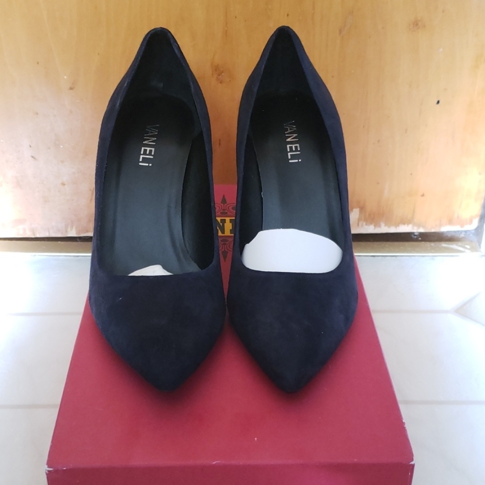 Vaneli Pumps